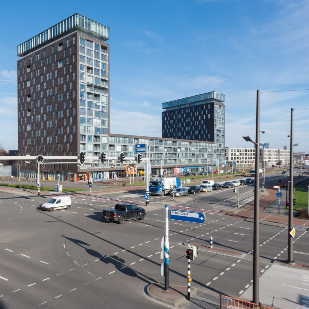 Kop van Oost Groningen Ring met torens