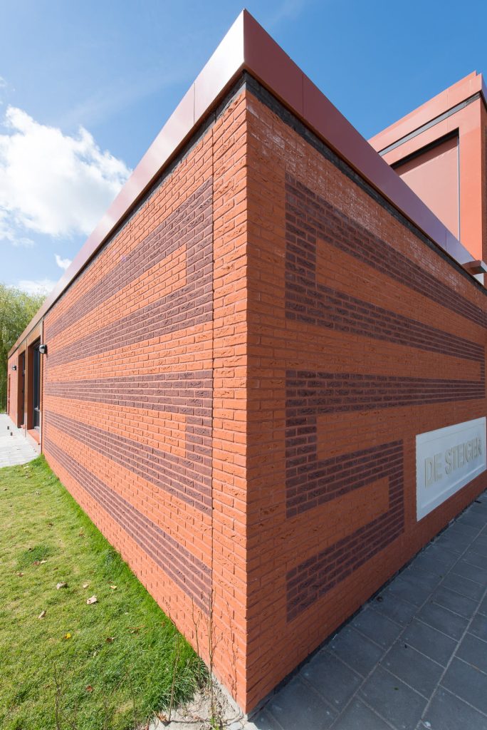 Hoek van gebouw MFA Lemstervaart