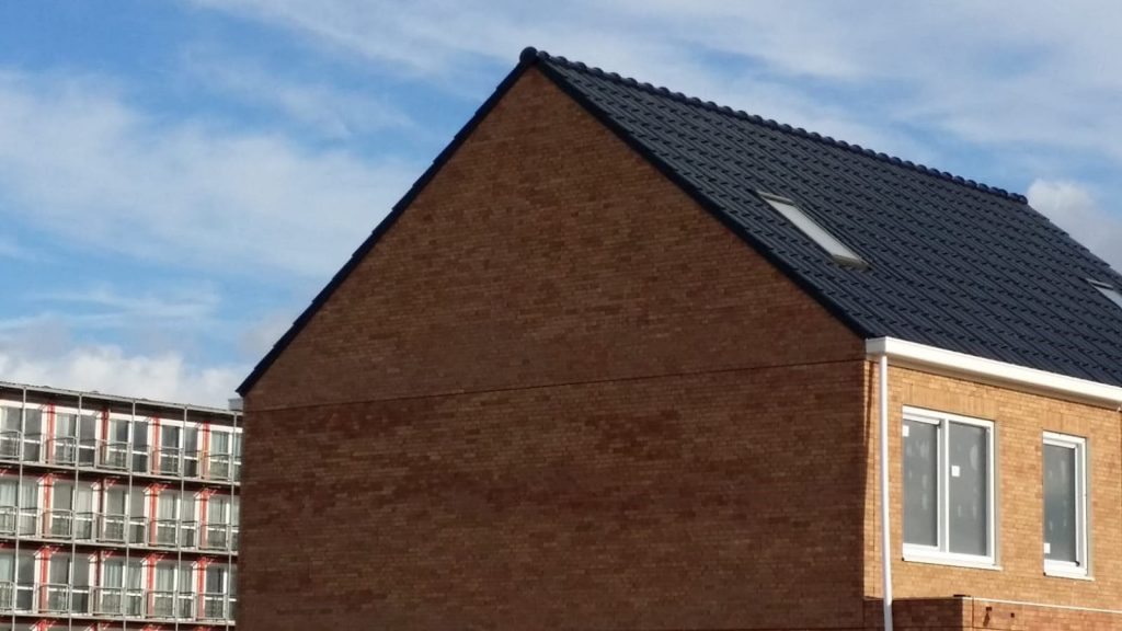 Loskade Groningen Van Wijnen Aberson Solar Hantile dakpannen steenstrips