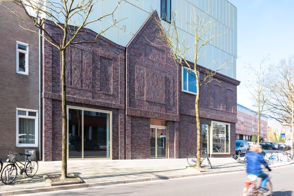 Gevel van het Prins Claus Conservatorium in Groningen
