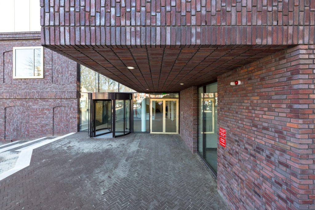 Ingang van het Prins Claus Conservatorium in Groningen