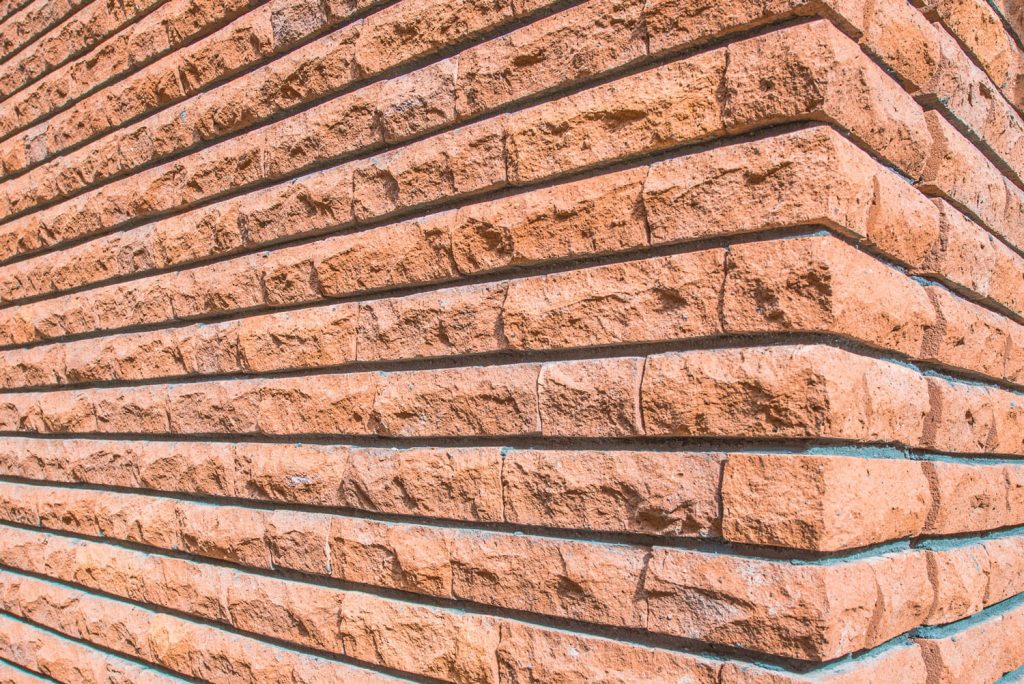 Gebroken gevelstenen haarlem Aberson hoek