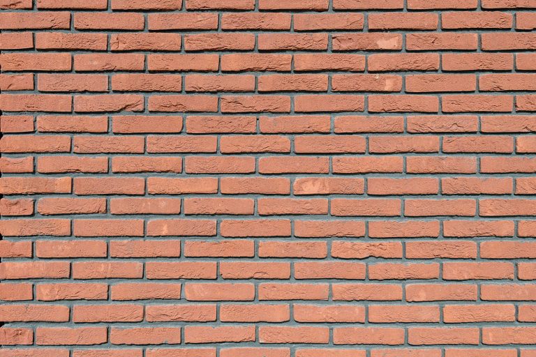Dukdalf harlingen Aberson gevelstenen detail metselwerk oranje