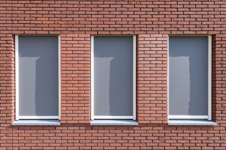 Dukdalf harlingen Aberson gevelstenen detail metselwerk ramen