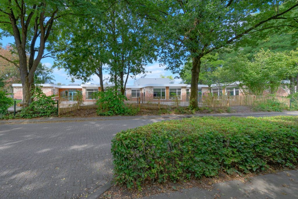 Stroomdal-Zuidlaren-Aberson-steenstrips-totaal-voorkant