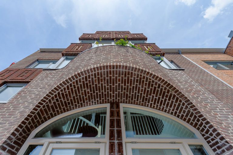 Prefab metselwerk bakstenen Sinfonia Aberson bloembak Rohmer