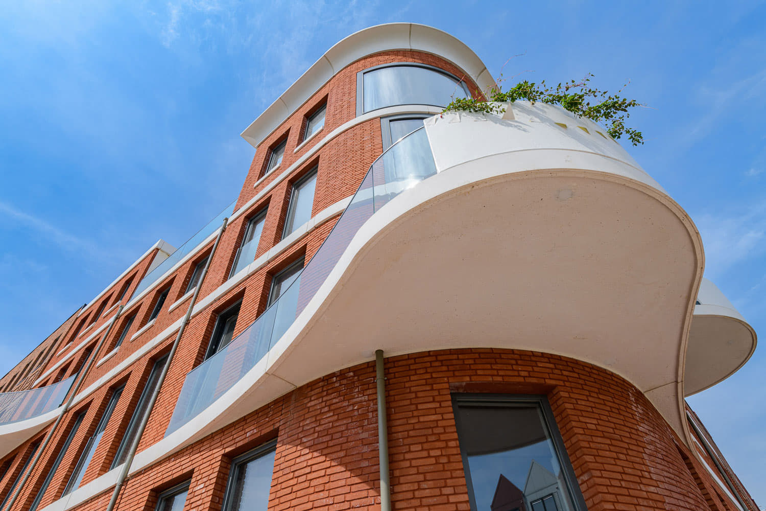 Prefab metselwerk bakstenen Sinfonia Aberson uitstekende balkons