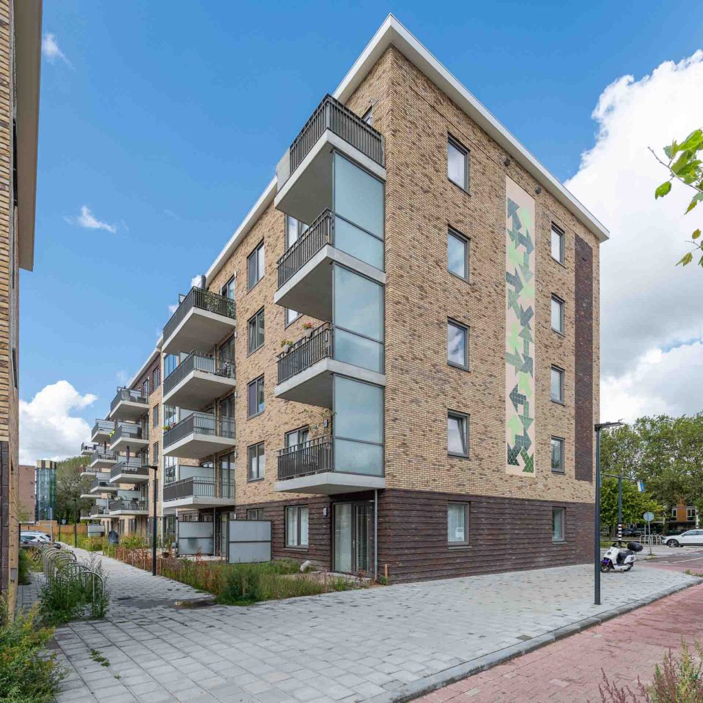 Parkweg Schiedam appartementencomplex gevelstenen akoestiekstenen dakpannen Aberson
