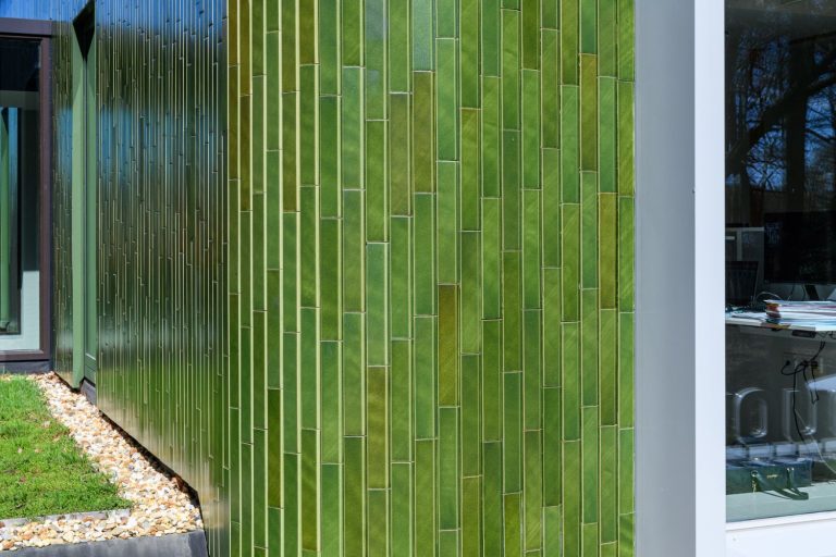 Gemeentehuis Renswoude circulair A Brick gevelsysteem Waste glaze nieuwe aanbouw ronde hoeken Aberso