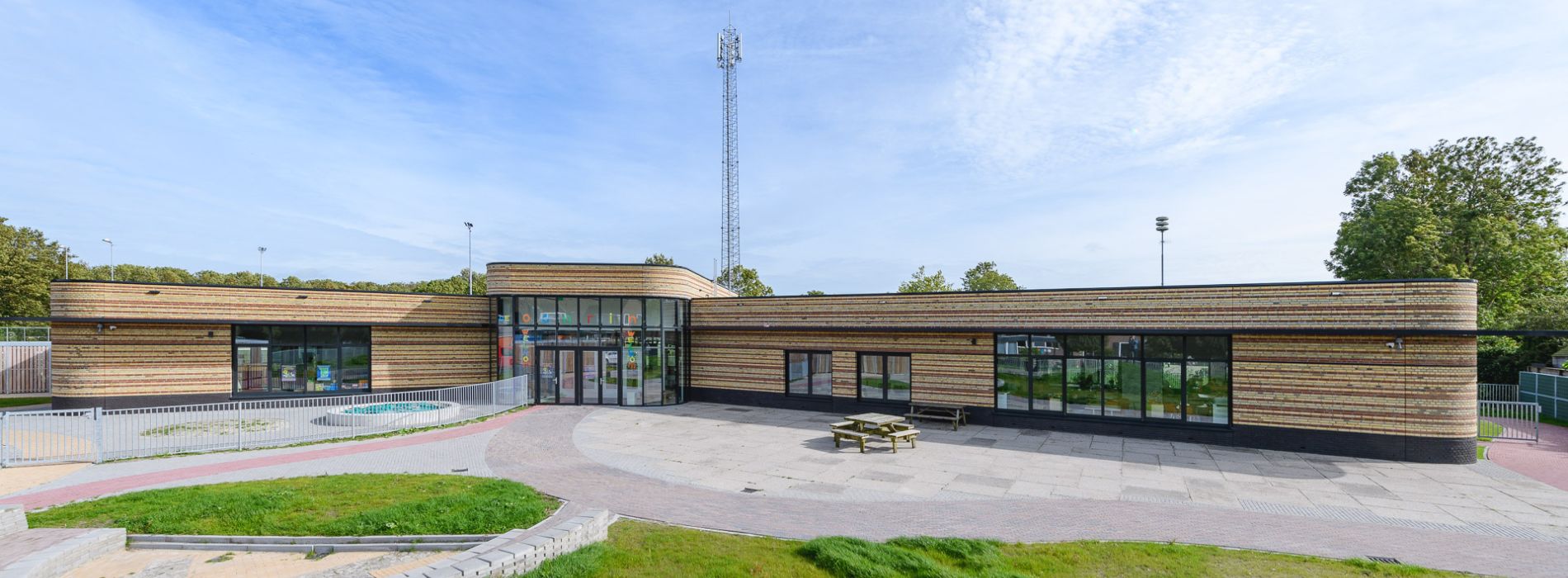 Ontmoetingsschool de Oanrin - Arum - gevelontwerp - Aberson