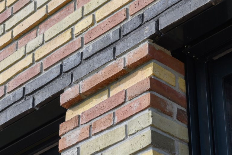 Ontmoetingsschool de Oanrin details gevelstenen - Arum - gevelontwerp - Aberson