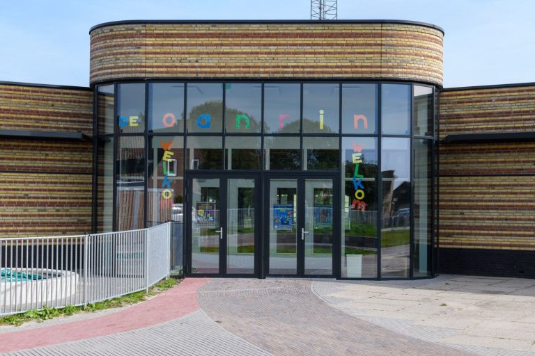 Ontmoetingsschool de Oanrin entree - Arum - gevelontwerp - Aberson