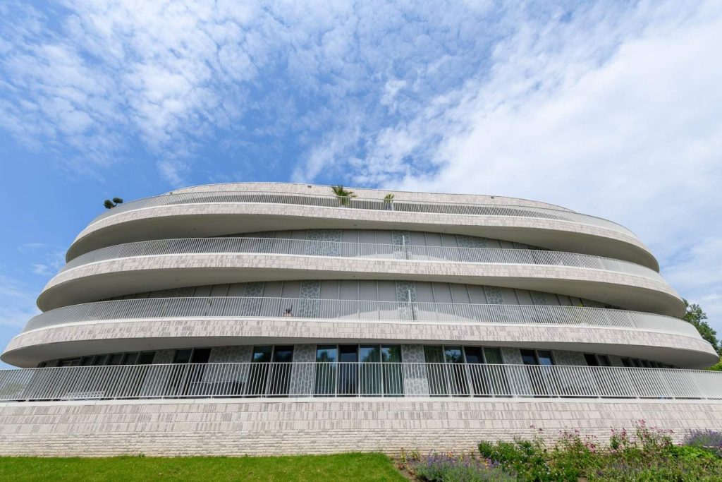 De Kiezels en De Schelp Rotterdam gevelstenen Aberson 2