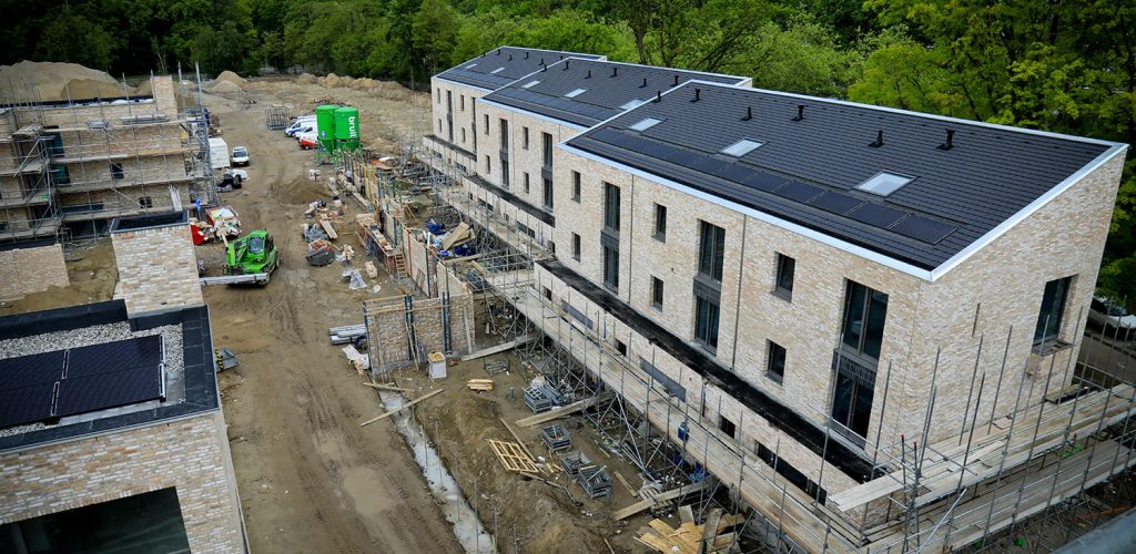 Strijp R bouw- Hendriks Bouw – Aberson – gevelstenen Strijp R bouw- Hendriks Bouw - Aberson - gevelstenen